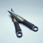 THROWING KNIVES